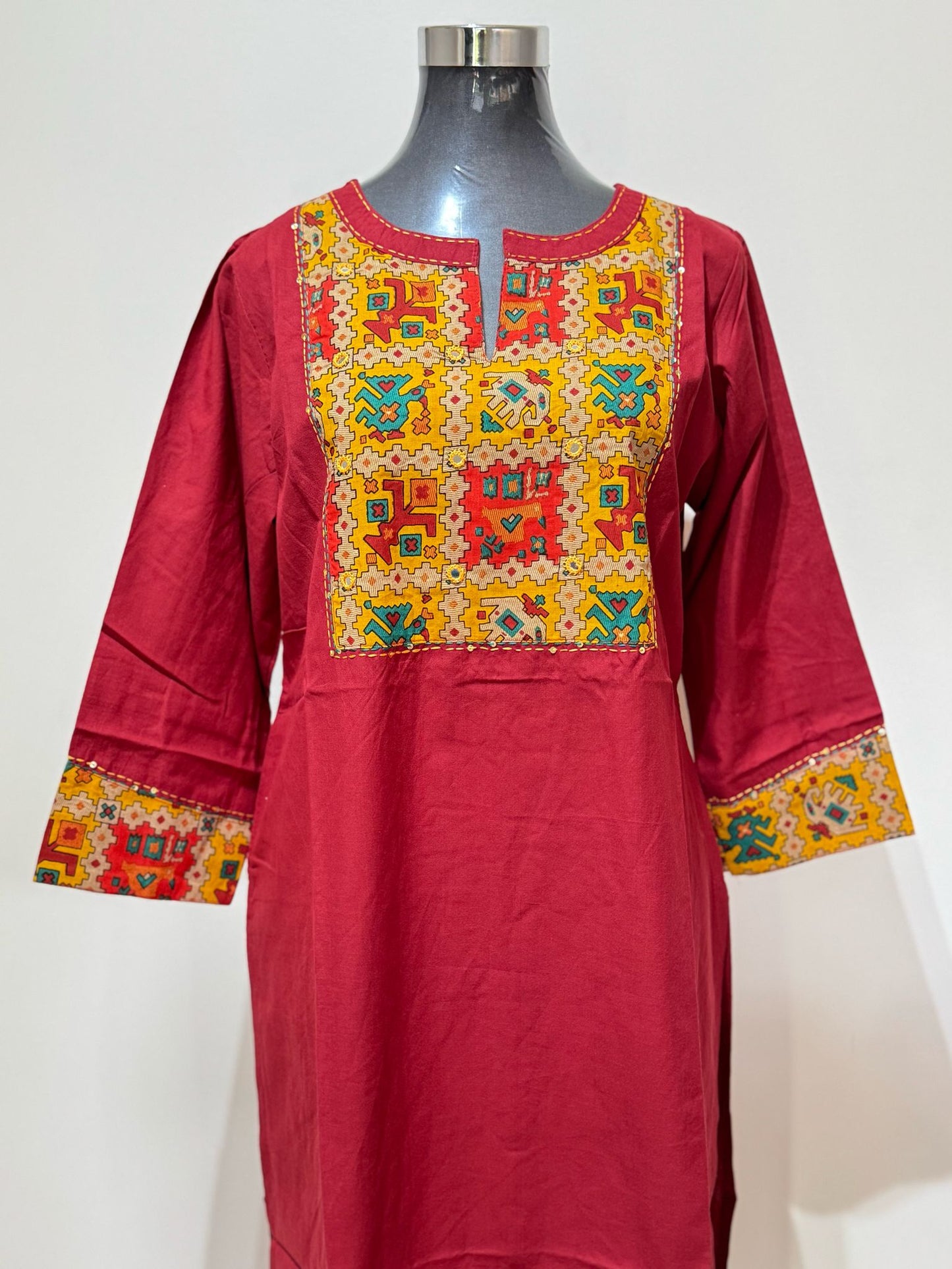 Aabha Kurti