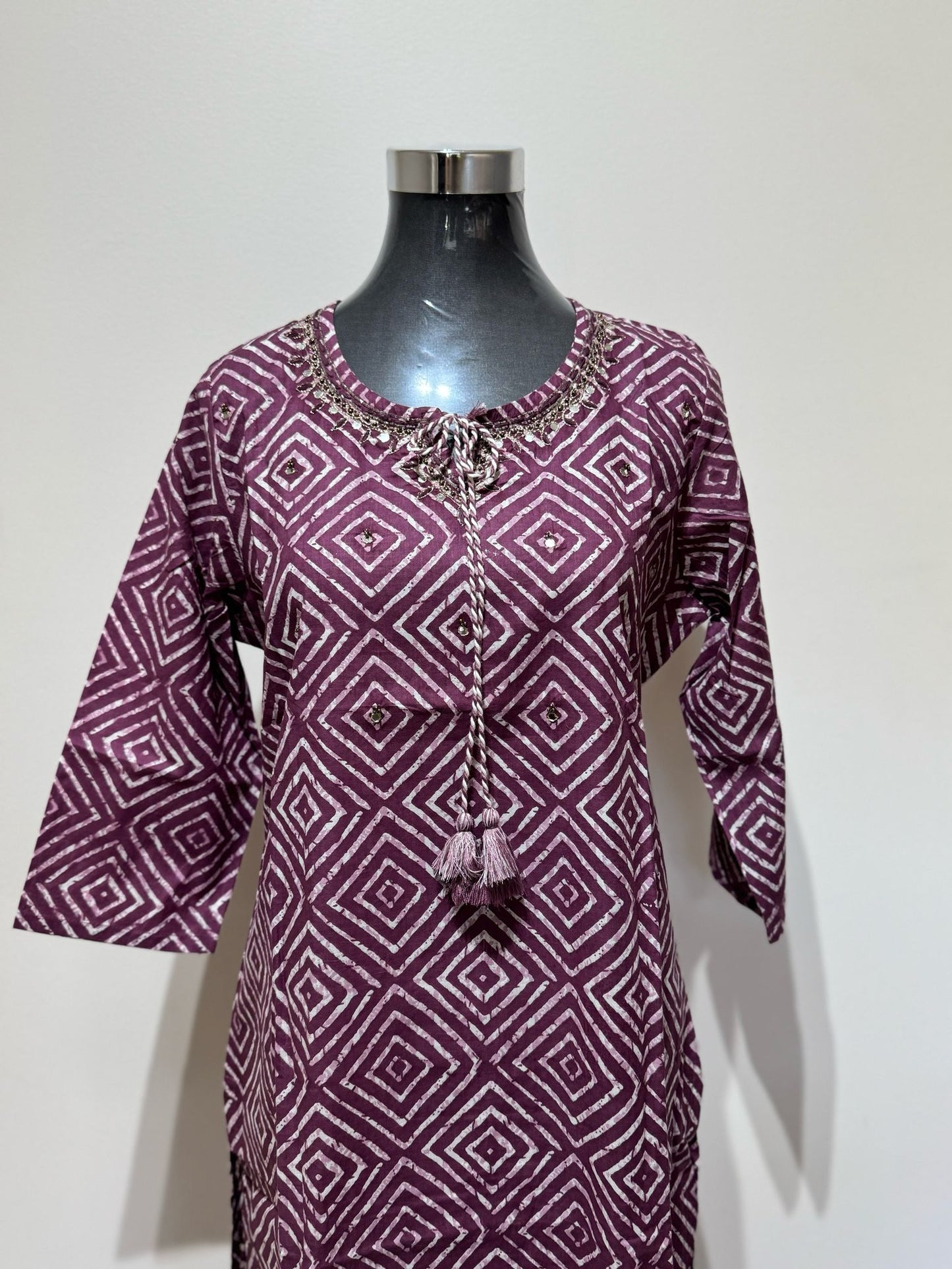 Ayra Kurti