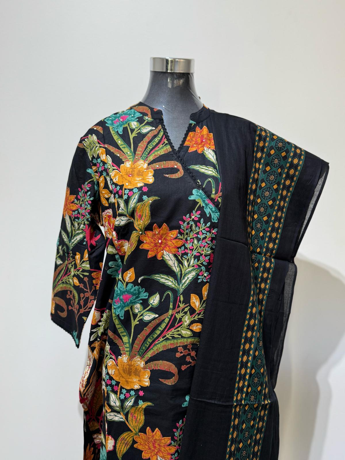 Black Solid Printed Suit Set