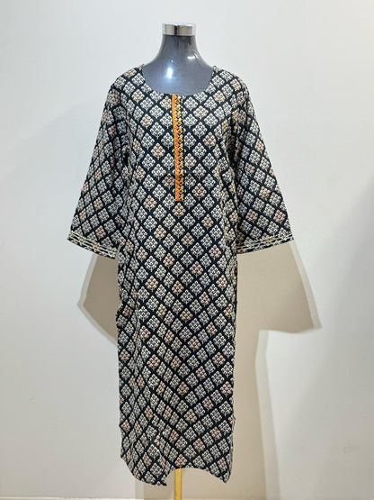 Vaanya Kurti