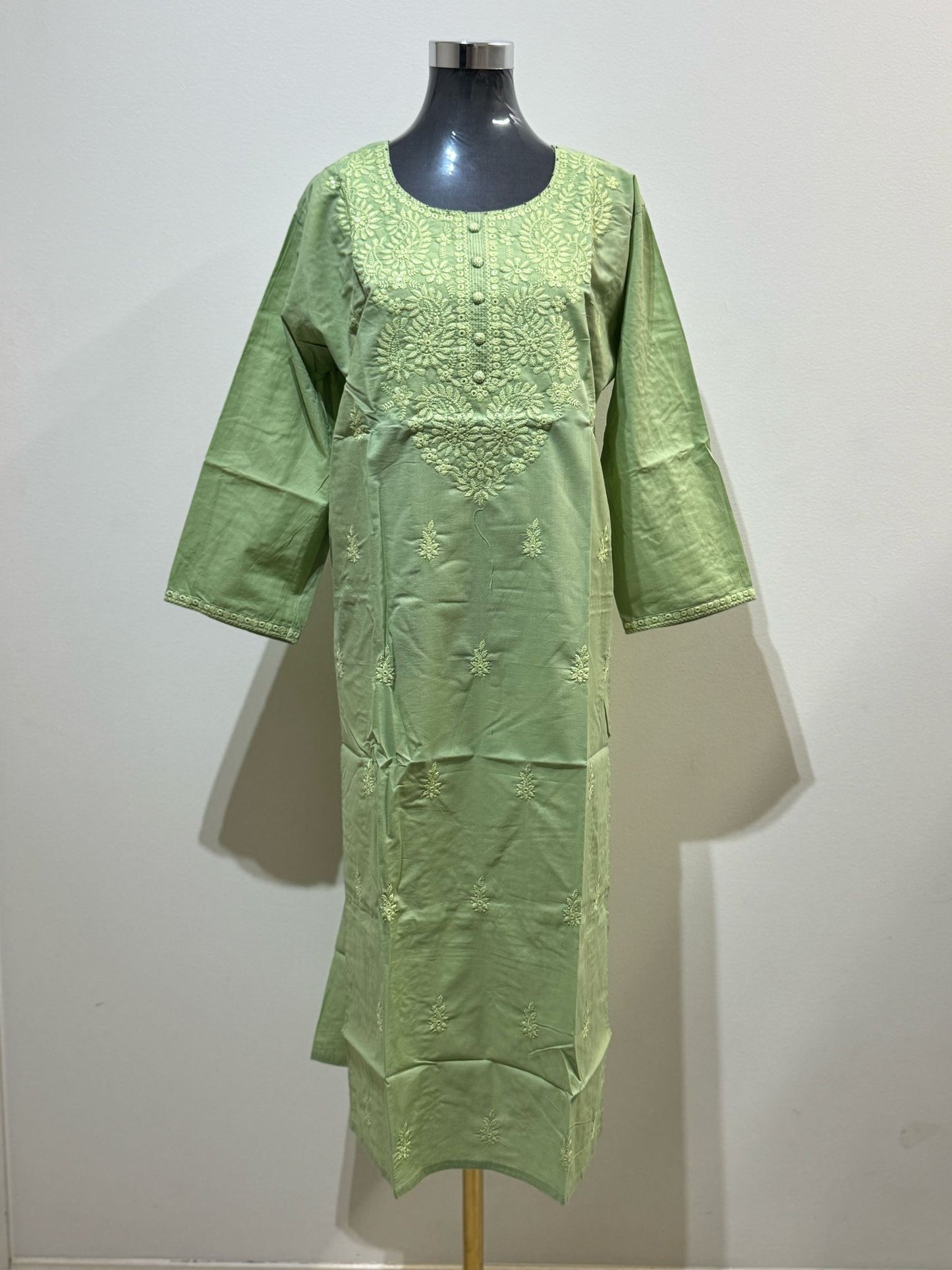 Charvi Kurti