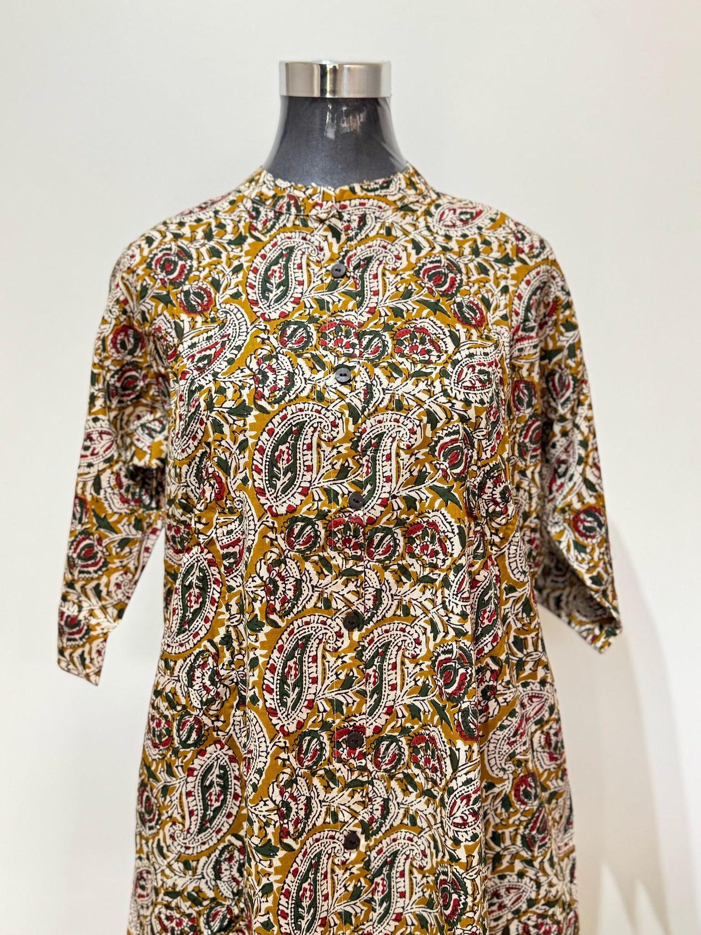 Moolya Kurti