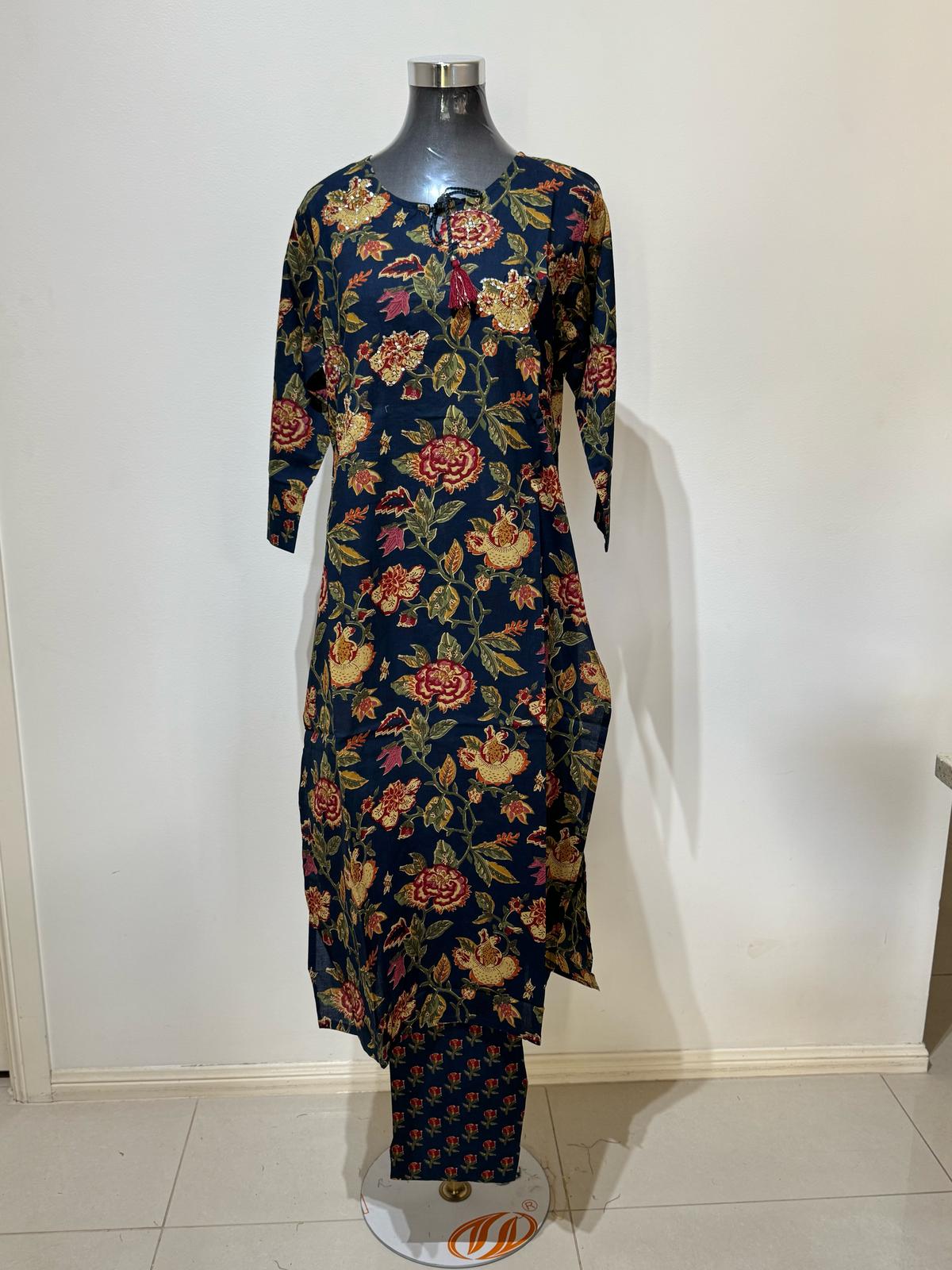 Rang Ras Suit Set