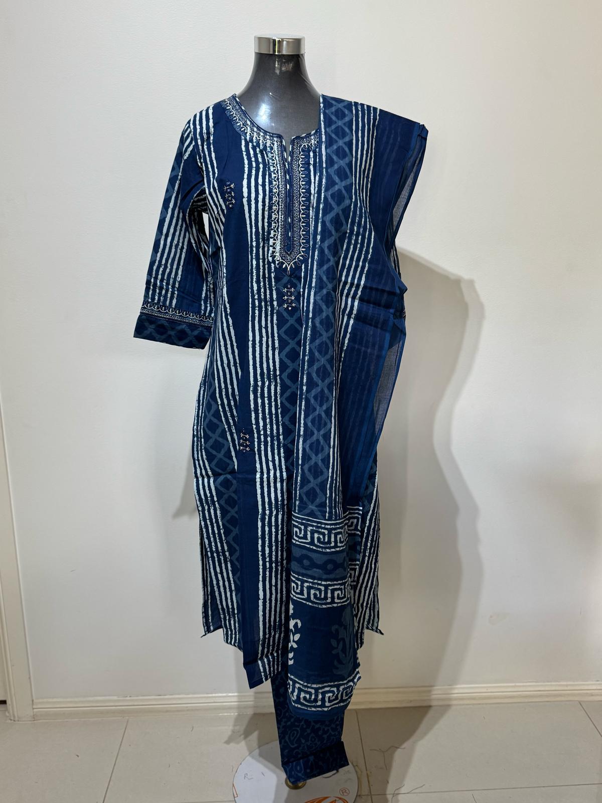 Riwaayat Suit Set